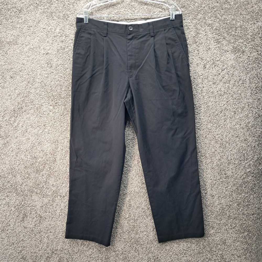 Dockers Mens Classic Fit Pleated Front Chino Pants‎ Black 34x30 (Measures 34x28)